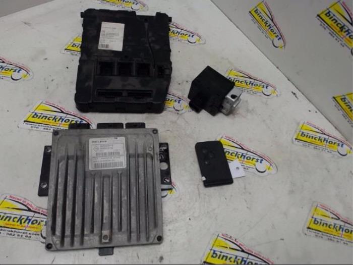Used Ignition lock + computer Renault Megane II Grandtour (KM) 1.5 dCi 80 Price € 131,25 Margin scheme offered by Binckhorst BV