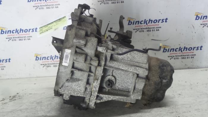 Gearbox from a Renault Megane II Grandtour (KM) 1.5 dCi 80 2004