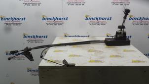 Used Gearbox shift cable Peugeot 407 SW (6E) 2.0 HDiF 16V Price € 52,50 Margin scheme offered by Binckhorst BV