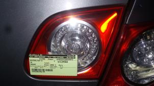 Usados Luz trasera derecha Volkswagen Passat (3C2) 2.0 TDI 16V 140 Precio € 26,25 Norma de margen ofrecido por Binckhorst BV