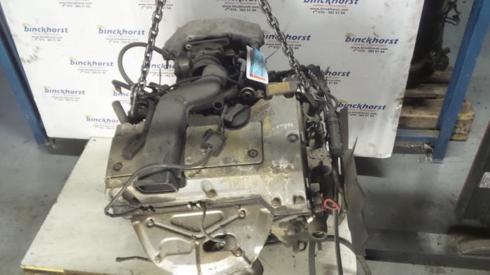 Motor van een Mercedes-Benz C (W202) 1.8 C-180 16V 1994