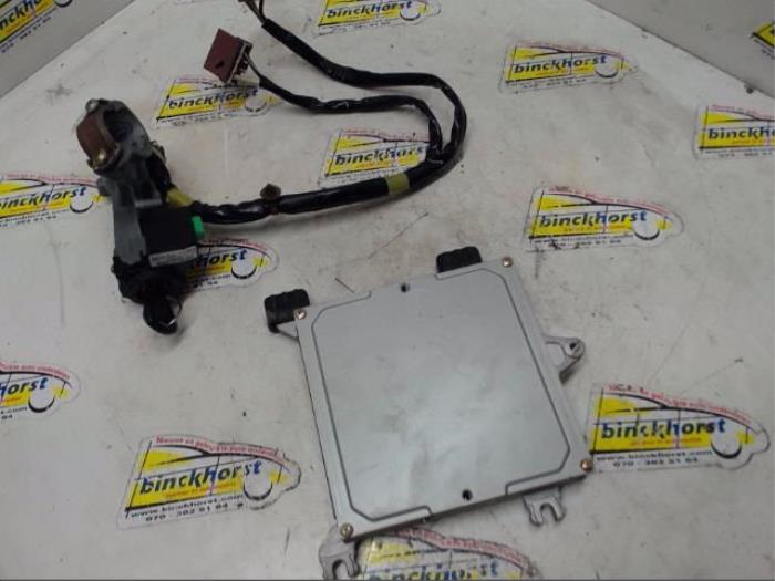 Used Ignition lock + computer Honda Civic (EJ/EK) 1.4iS 16V Price € 105,00 Margin scheme offered by Binckhorst BV