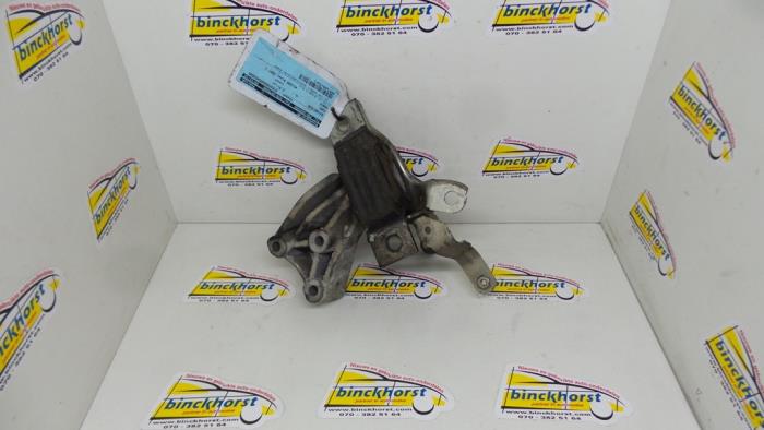 Usagé Support moteur Fiat Doblo Cargo (223) 1.3 D 16V Multijet Prix € 15,75 Règlement à la marge proposé par Binckhorst BV