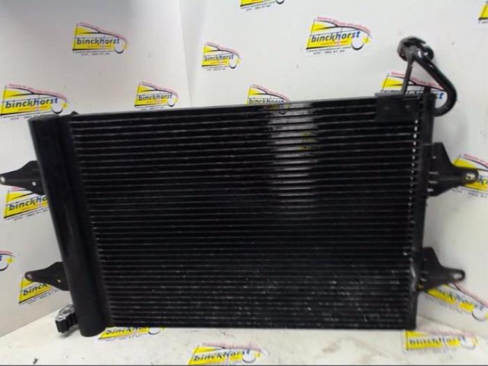 Usagé Radiateur clim Skoda Fabia (6Y2) 1.4i 16V Prix € 36,75 Règlement à la marge proposé par Binckhorst BV