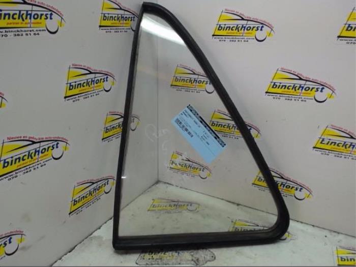 Usados Ventanilla triangular izquierda detrás Renault Super 5 Precio € 31,50 Norma de margen ofrecido por Binckhorst BV