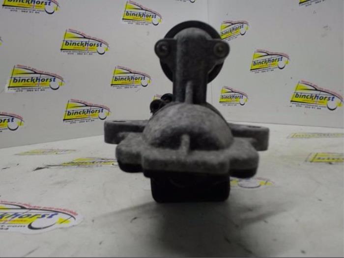 Begagnade Startmotor Ford Mondeo III Wagon 1.8 16V Pris € 36,75 Marginaltabell erbjuds av Binckhorst BV
