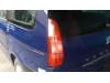 Feu arrière gauche d'un Peugeot 807, 2002 / 2014 2.0 16V, MPV, Essence, 1.997cc, 100kW (136pk), FWD, EW10J4; RFN, 2002-06 / 2006-05, EARFNC; EARFNF; EBRFNC; EBRFNF 2004