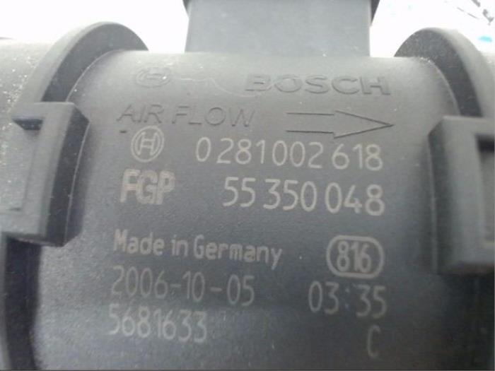 Airflow meter from a Opel Astra H (L48) 1.9 CDTi 16V 120 2006