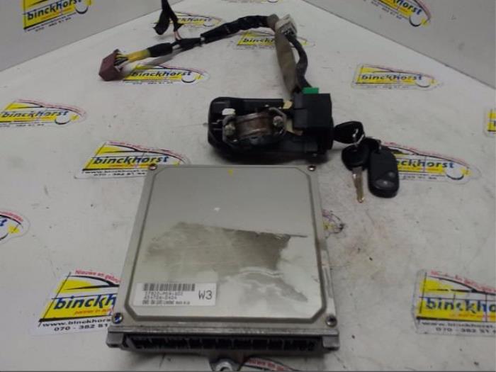 Used Ignition lock + computer Honda Accord (CH) 1.8i 16V S,LS Price € 105,00 Margin scheme offered by Binckhorst BV