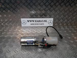 Used Tailgate motor Mercedes S (W221) Price on request offered by kaslo auto parts