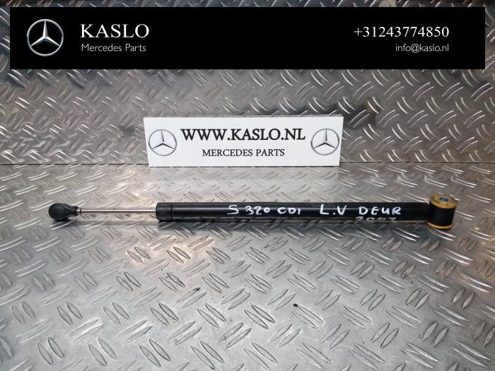 Używane Rózne Mercedes S (W221) 3.0 S-320 CDI 24V Cena na żądanie oferowane przez kaslo auto parts