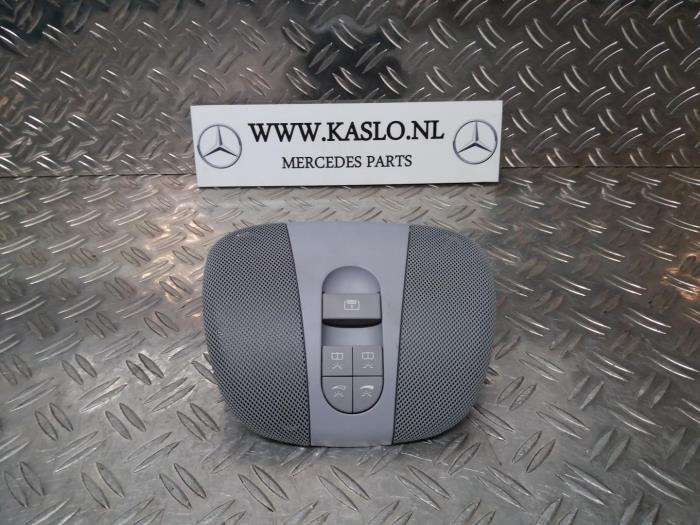 Sunroof switch from a Mercedes-Benz E (W211) 5.0 E-500 V8 24V 2003