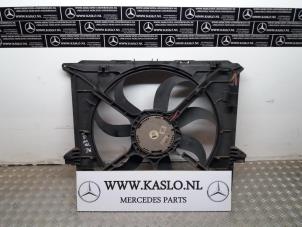 Used Radiator fan Mercedes ML II (164/4JG) 3.0 ML-280 CDI 4-Matic V6 24V Price € 200,00 Margin scheme offered by kaslo auto parts