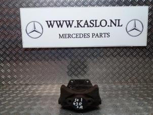 Używane Zacisk hamulcowy lewy tyl Mercedes S (W220) 4.3 S-430 V8 24V Cena na żądanie oferowane przez kaslo auto parts