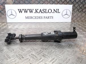 Used Headlight washer Mercedes S (W220) 4.3 S-430 V8 24V Price € 25,00 Margin scheme offered by kaslo auto parts