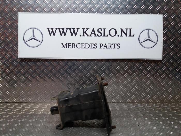 Rear bumper bracket, right from a Mercedes-Benz ML II (164/4JG) 3.0 ML-280 CDI 4-Matic V6 24V 2008