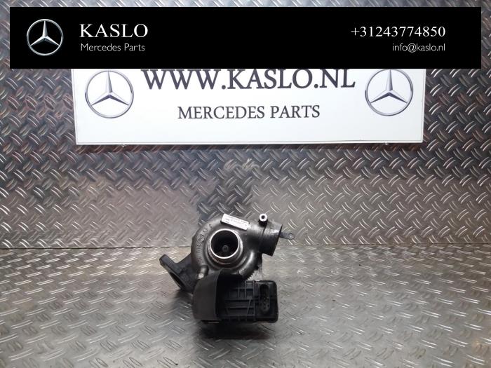 Usagé Turbo Mercedes S (W220) 4.0 S-400 CDI V8 32V Prix € 300,00 Règlement à la marge proposé par kaslo auto parts