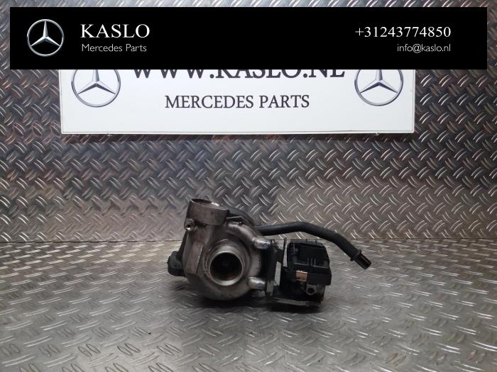 Usagé Turbo Mercedes S (W220) 4.0 S-400 CDI V8 32V Prix € 300,00 Règlement à la marge proposé par kaslo auto parts
