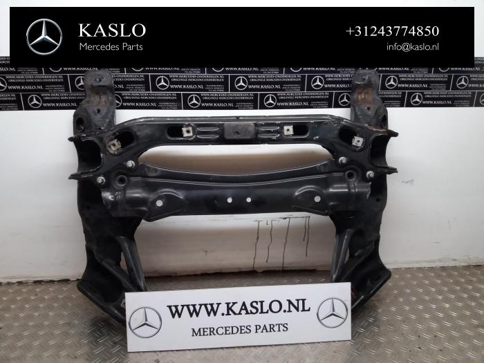 Used Subframe Mercedes S (W220) 3.2 S-320 CDI 24V Price on request offered by kaslo auto parts