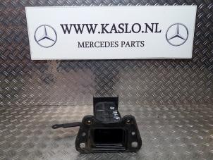 Gebrauchte Stoßstangenstütze links vorne Mercedes ML II (164/4JG) 3.0 ML-280 CDI 4-Matic V6 24V Preis auf Anfrage angeboten von kaslo auto parts