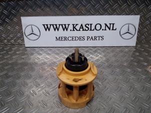 Gebrauchte Kraftstoffpumpe Elektrisch Mercedes S (W221) 3.0 S-320 CDI 24V Preis auf Anfrage angeboten von kaslo auto parts