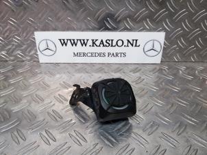 Used Alarm siren Mercedes B (W246,242) 1.8 B-180 CDI BlueEFFICIENCY 16V Price on request offered by kaslo auto parts
