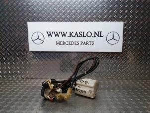 Used Electric fuel pump Mercedes C (W203) 1.8 C-200K 16V Price on request offered by kaslo auto parts