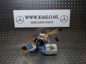 Used Electric fuel pump Mercedes E (W212) E-350 V6 24V BlueEfficiency Price on request offered by kaslo auto parts