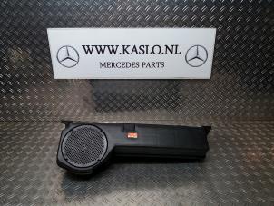 Używane Subwoofer Mercedes R (W251) 3.5 350 V6 24V 4-Matic Cena na żądanie oferowane przez kaslo auto parts