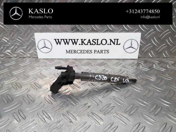 Usagé Injecteurs Mercedes C (W203) 3.0 C-320 CDI V6 24V Prix € 100,00 Règlement à la marge proposé par kaslo auto parts