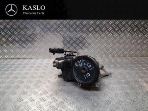 Used Power steering pump Mercedes E Estate (S212) E-250 CDI 16V BlueEfficiency Price € 100,00 Margin scheme offered by kaslo auto parts