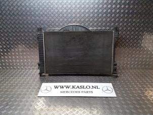 Usagé Radiateur Mercedes SLK (R171) 3.0 280 V6 24V Prix € 150,00 Règlement à la marge proposé par kaslo auto parts