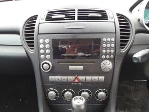 Used Radio control panel Mercedes SLK (R171) 3.0 280 V6 24V Price on request offered by kaslo auto parts