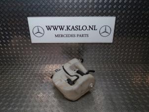Used Front windscreen washer reservoir Mercedes SL (R230) 5.0 SL-500 V8 24V Price on request offered by kaslo auto parts