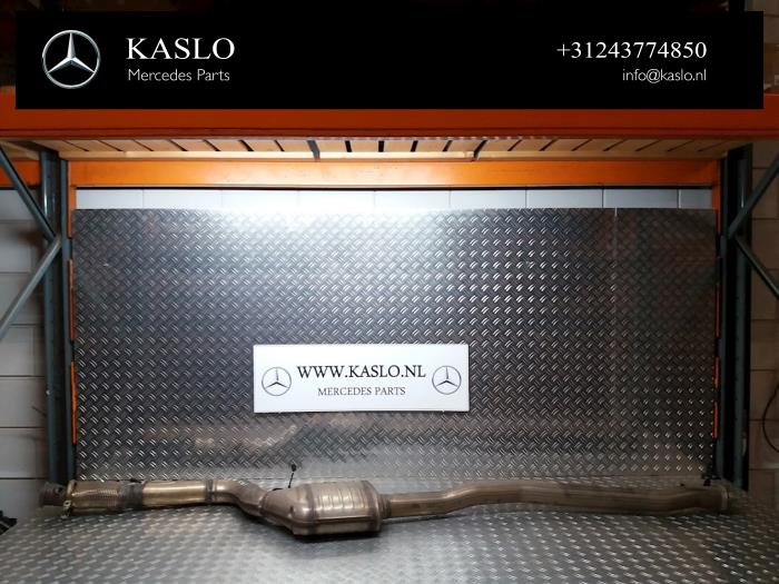 Used Front pipe + catalyst Mercedes C (W205) C-220 2.2 CDI BlueTEC, C-220 d 16V Price on request offered by kaslo auto parts