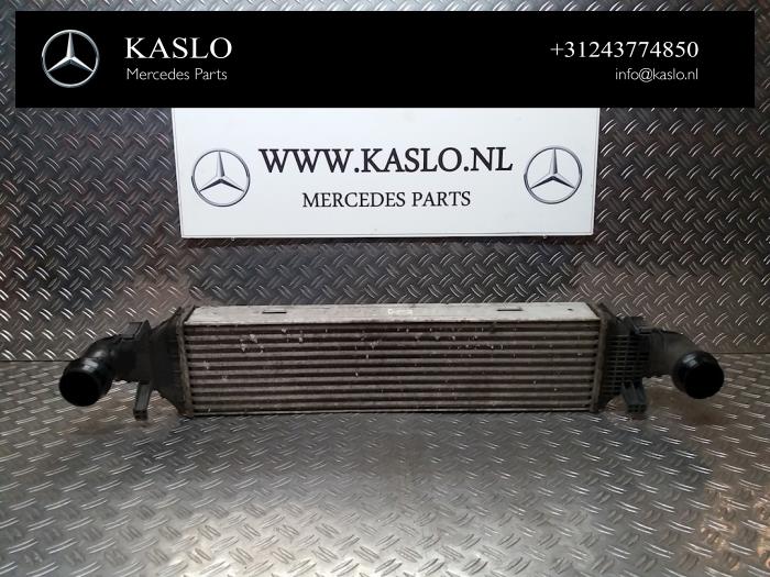 Usados Intercooler Mercedes C (W204) 2.2 C-220 CDI 16V BlueEFFICIENCY Precio € 50,00 Norma de margen ofrecido por kaslo auto parts