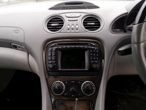 Usagé Panneau de commandes navigation Mercedes SL (R230) 5.0 SL-500 V8 24V Prix sur demande proposé par kaslo auto parts