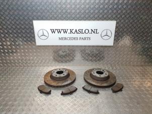 Used Brake disc + block front Mercedes C Estate (S204) 1.8 C-180K 16V Price on request offered by kaslo auto parts