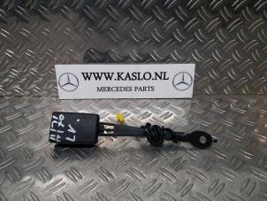 Used Front seatbelt buckle, left Mercedes A (W176) 1.6 A-180 16V Price € 50,00 Margin scheme offered by kaslo auto parts