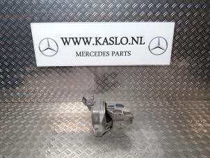 Gebrauchte Motorlager Mercedes A (W176) 1.6 A-180 16V Preis € 50,00 Margenregelung angeboten von kaslo auto parts