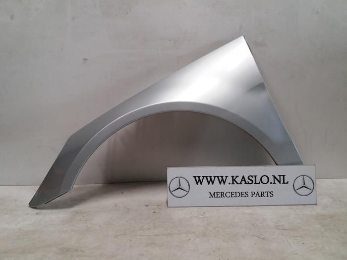 Front wing, left from a Mercedes-Benz R (W251) 3.0 320 CDI 24V 4-Matic 2008