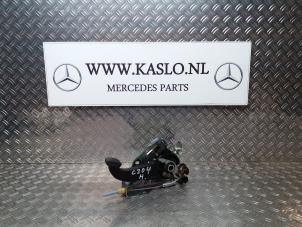Used Parking brake lever Mercedes C Estate (S204) 2.2 C-220 CDI 16V Price on request offered by kaslo auto parts