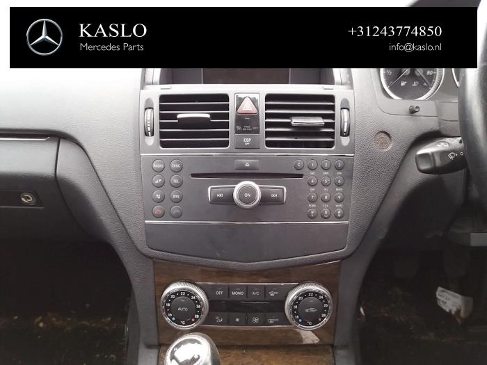 Begagnade Innerdisplay Mercedes C Estate (S204) 1.6 C-180K 16V BlueEfficiency Pris på förfrågan erbjuds av kaslo auto parts