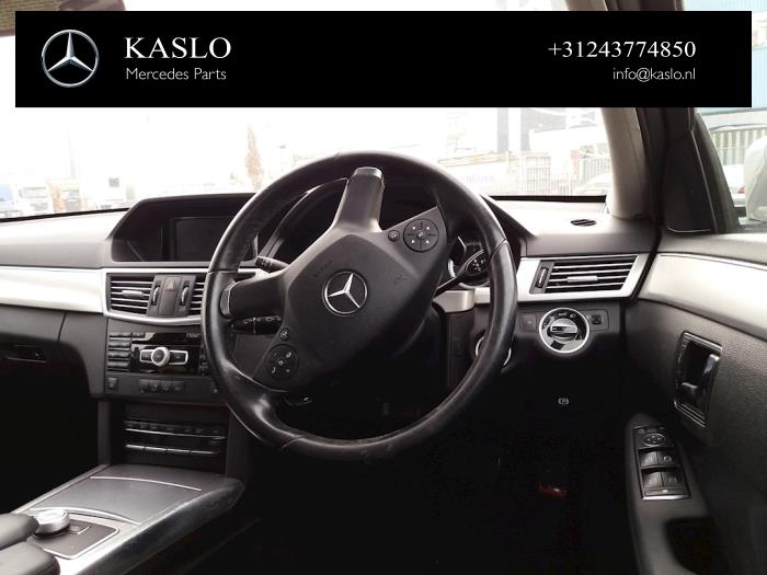 Begagnade Innerdisplay Mercedes E Estate (S212) E-250 CDI 16V BlueEfficiency Pris € 100,00 Marginaltabell erbjuds av kaslo auto parts