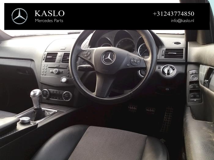 Begagnade Innerdisplay Mercedes C (W204) 1.6 C-180K 16V BlueEfficiency Pris på förfrågan erbjuds av kaslo auto parts