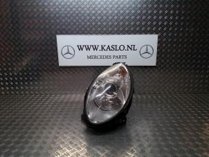Used Headlight, left Mercedes R (W251) 3.0 320 CDI 24V 4-Matic Price on request offered by kaslo auto parts