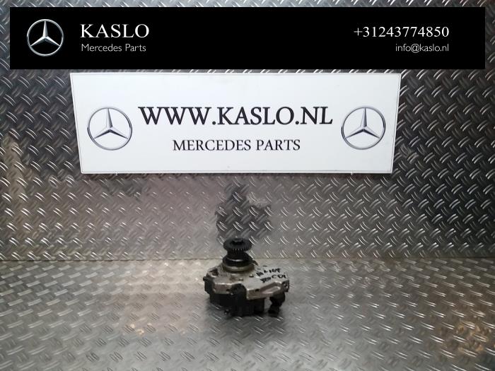 Begagnade Högtryckspump Mercedes ML II (164/4JG) 3.0 ML-320 CDI V6 24V Pris € 175,00 Marginaltabell erbjuds av kaslo auto parts