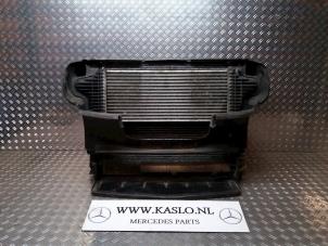 Usados Condensador de aire acondicionado Mercedes R (W251) 3.0 320 CDI 24V 4-Matic Precio € 75,00 Norma de margen ofrecido por kaslo auto parts