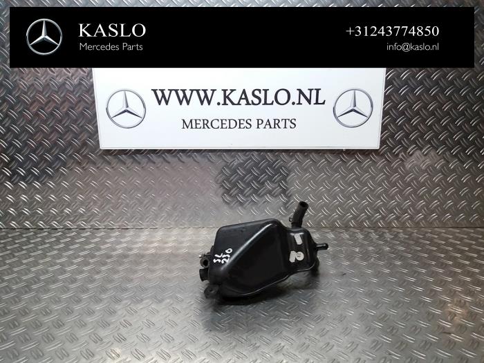 Begagnade Styrservotank Mercedes SL (R230) 5.0 SL-500 V8 24V Pris på förfrågan erbjuds av kaslo auto parts