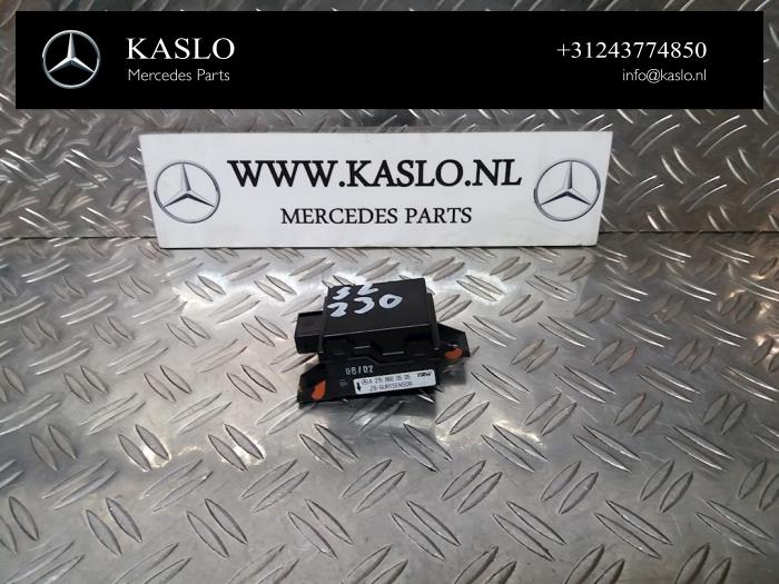 Begagnade Sensor (övriga) Mercedes SL (R230) 5.0 SL-500 V8 24V Pris € 25,00 Marginaltabell erbjuds av kaslo auto parts